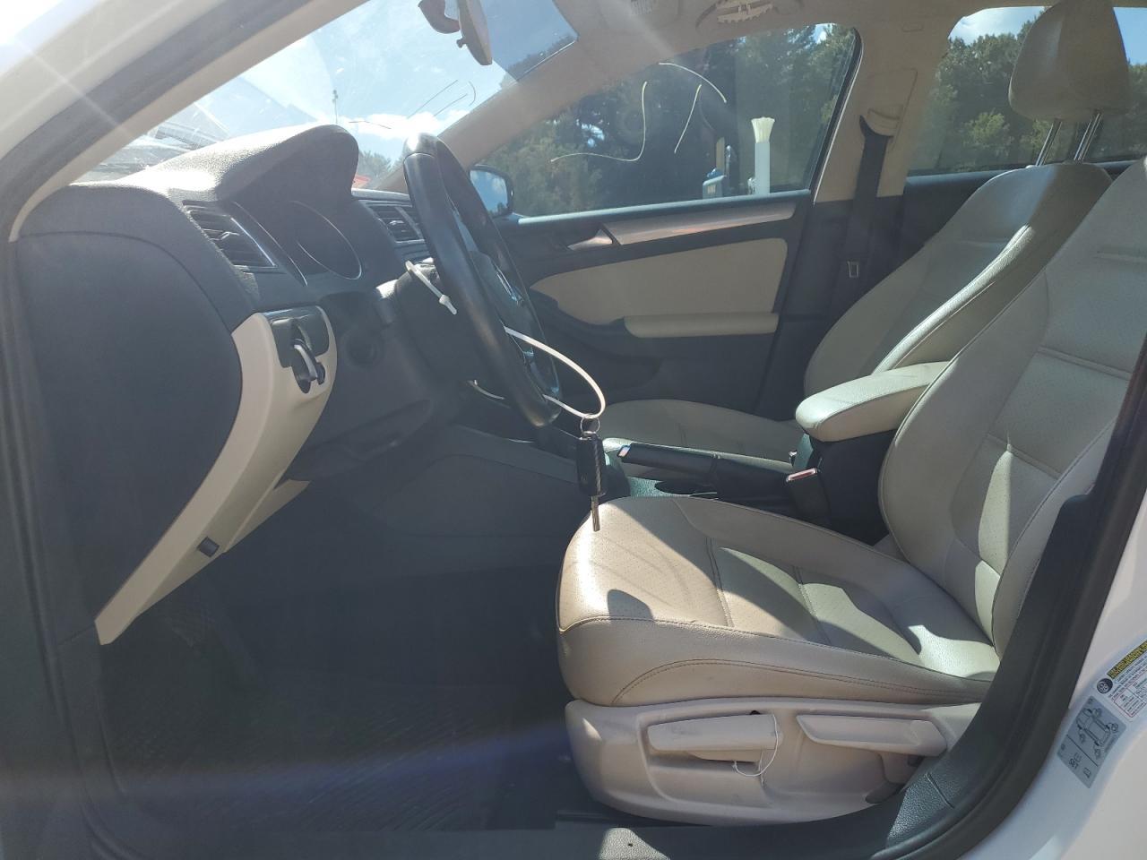 2018 VOLKSWAGEN JETTA