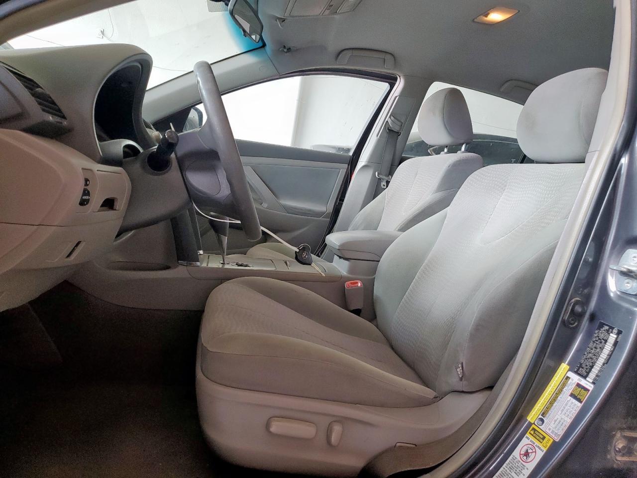 2011 TOYOTA CAMRY