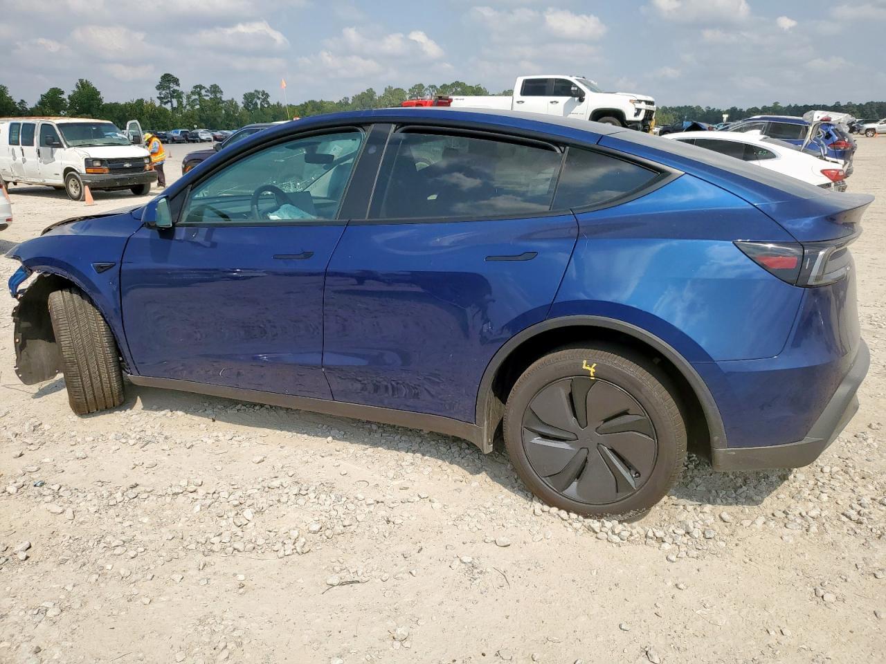 2026 TESLA MODEL Y