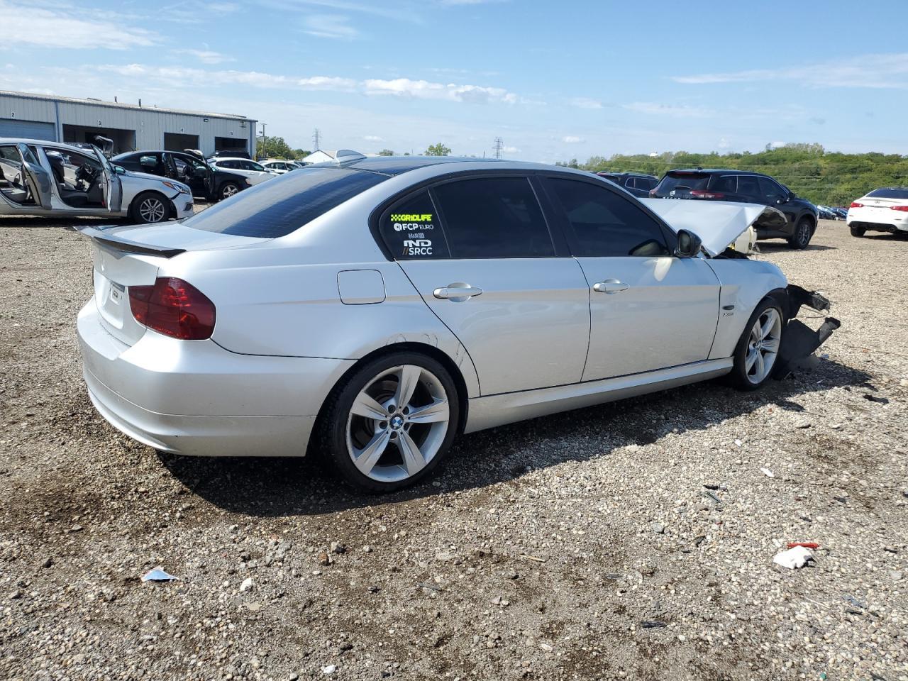 2011 BMW 3 SERIES