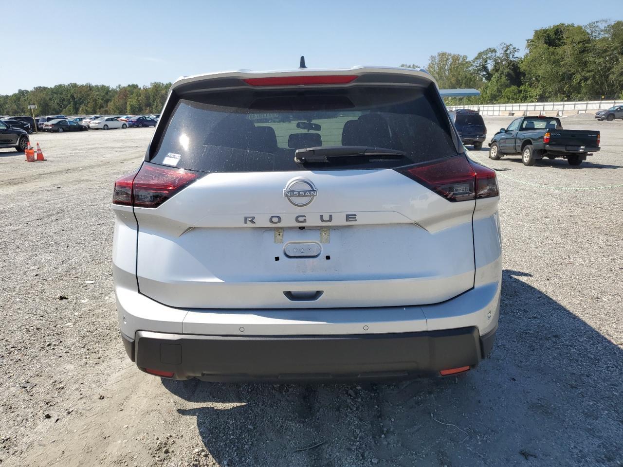 2025 NISSAN ROGUE