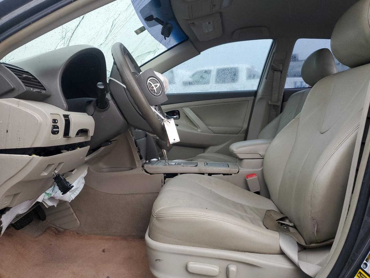 2010 TOYOTA CAMRY