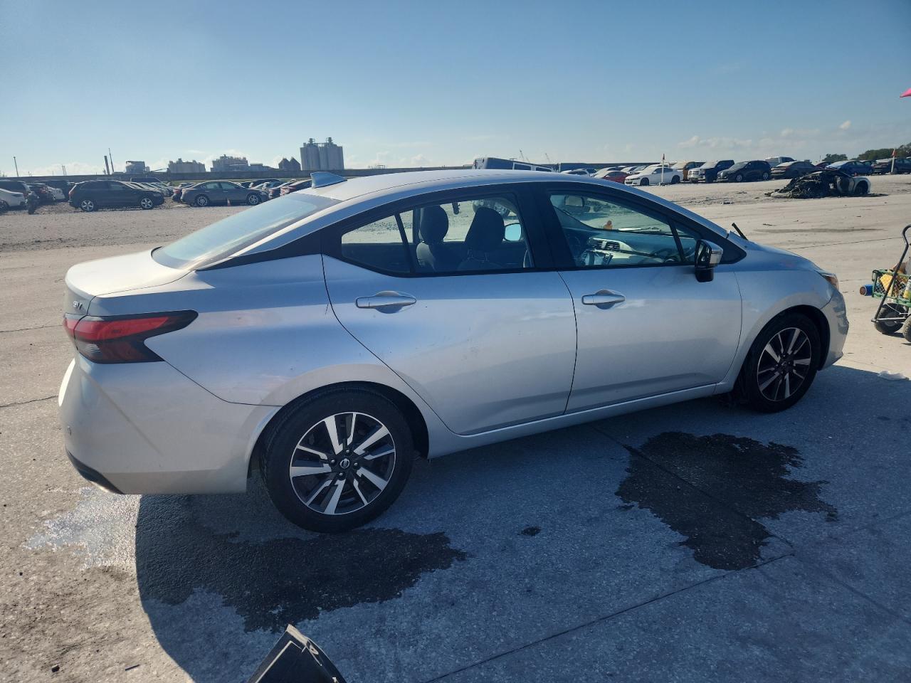 2020 NISSAN VERSA
