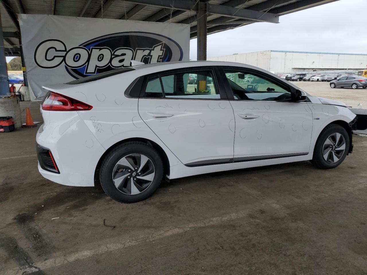 2017 HYUNDAI Ioniq