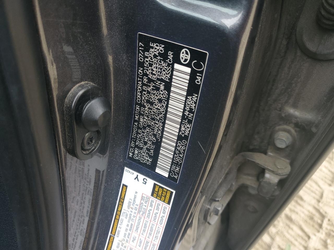 2017 TOYOTA PRIUS