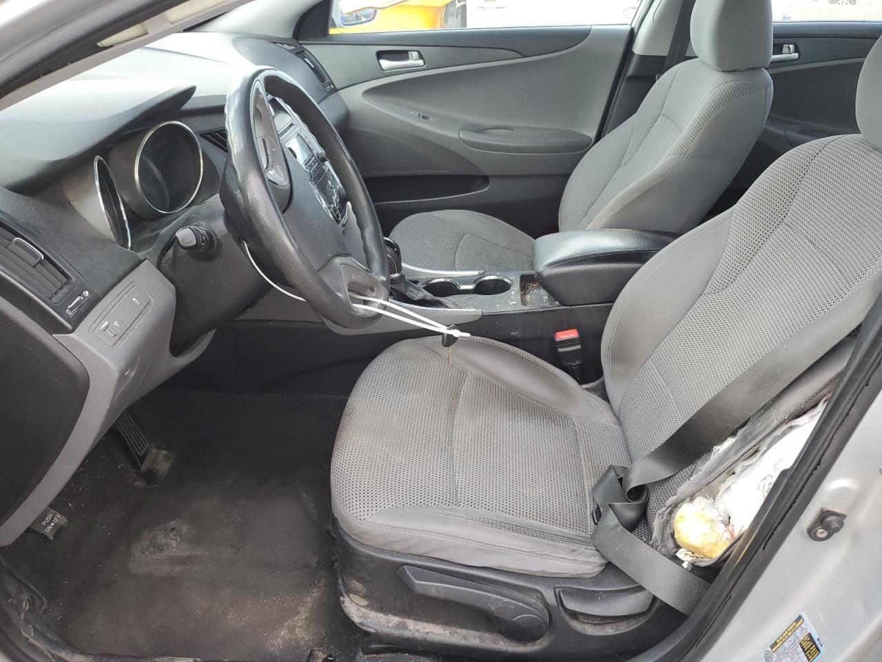 2011 HYUNDAI SONATA