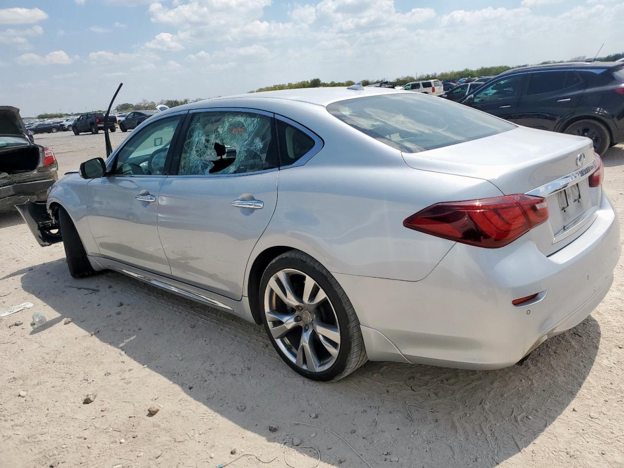 2018 INFINITI Q70