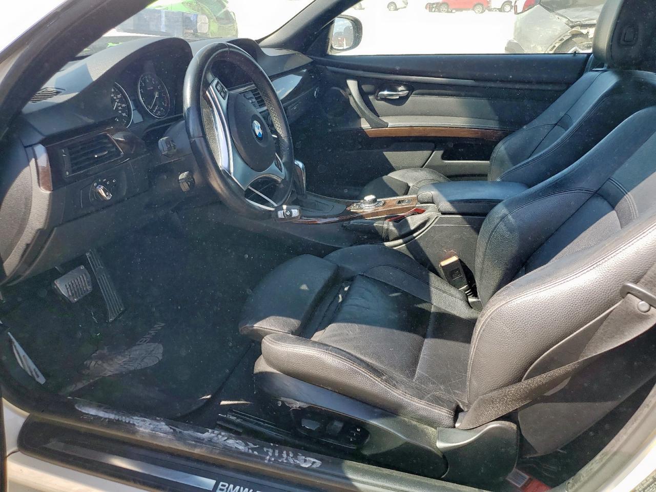 2011 BMW 3 SERIES