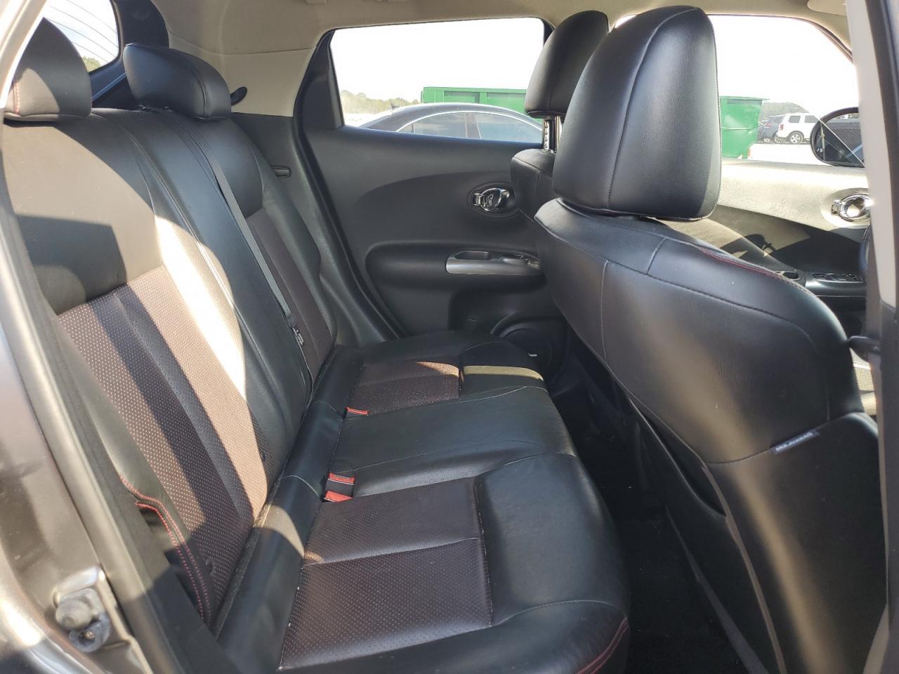2011 NISSAN Juke