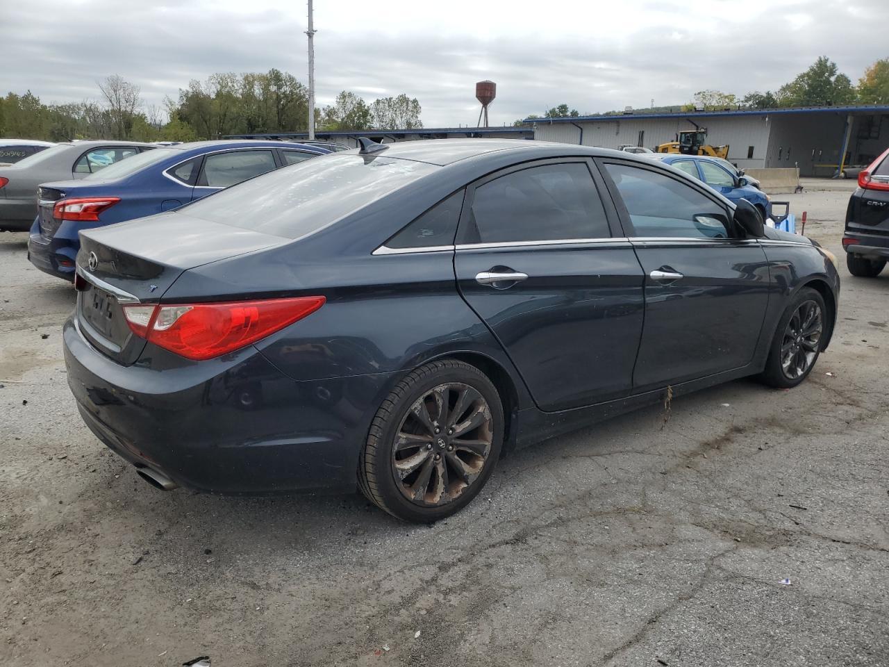 2011 HYUNDAI SONATA