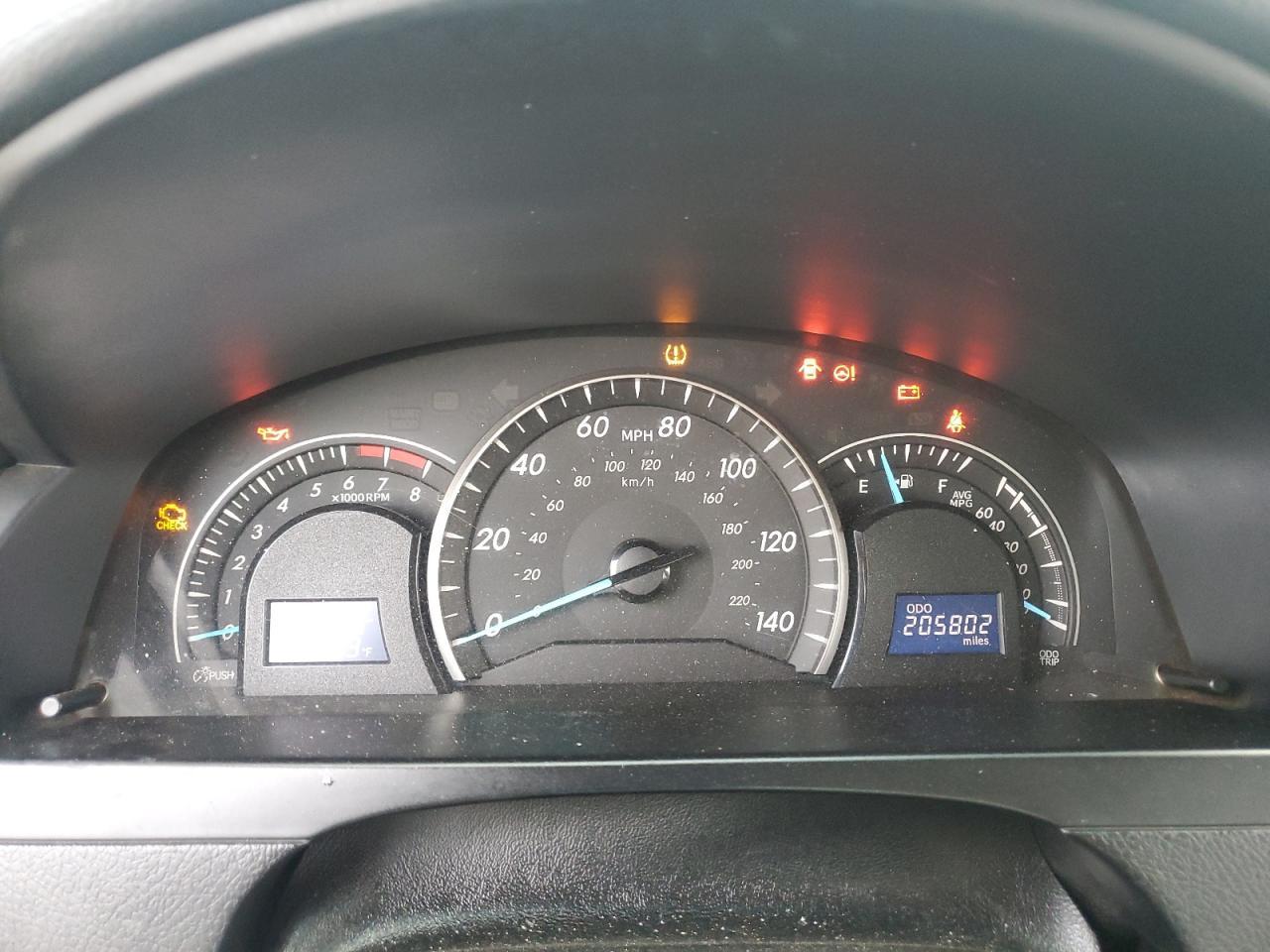 2014 TOYOTA CAMRY