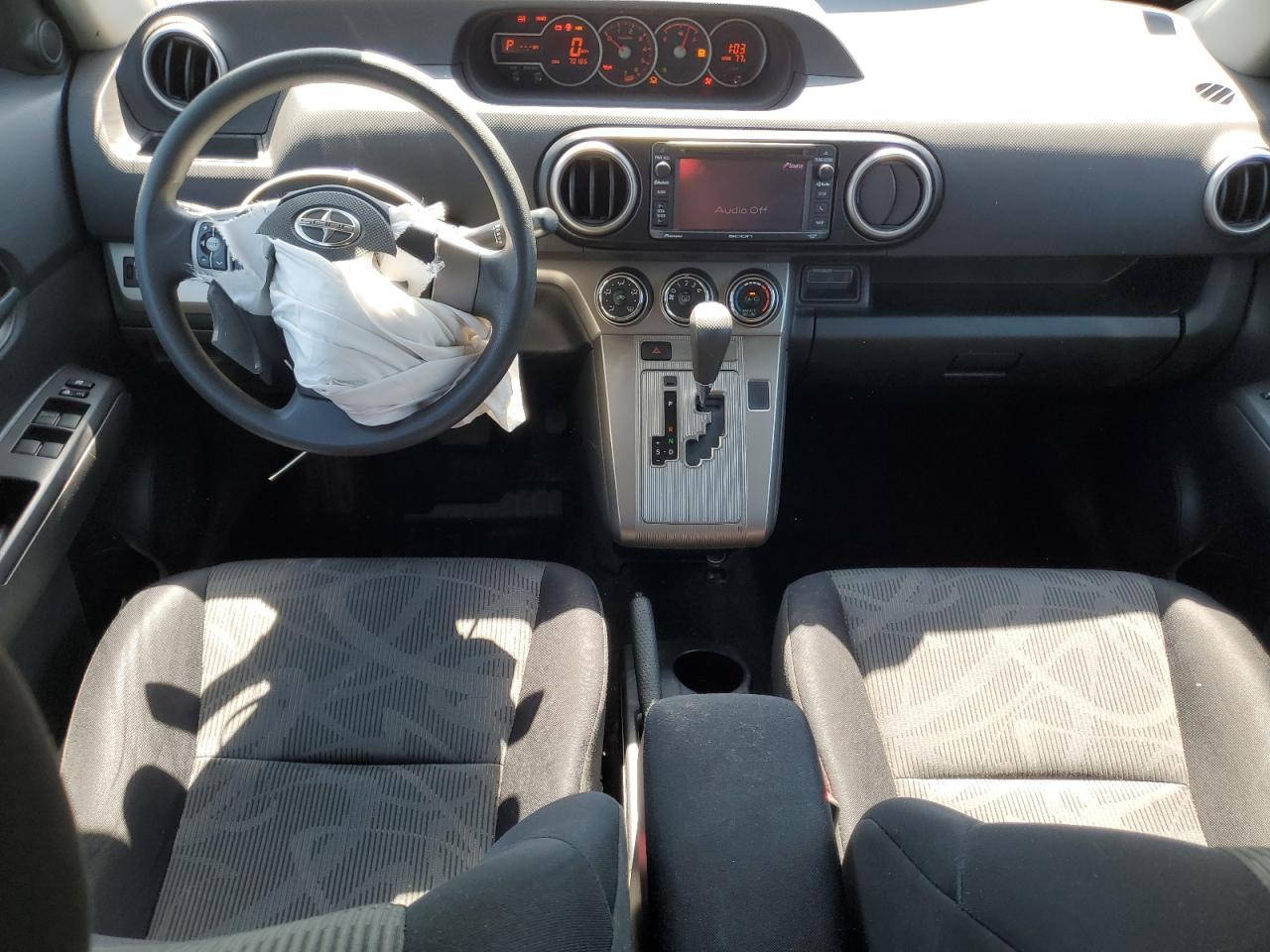 2015 TOYOTA SCION