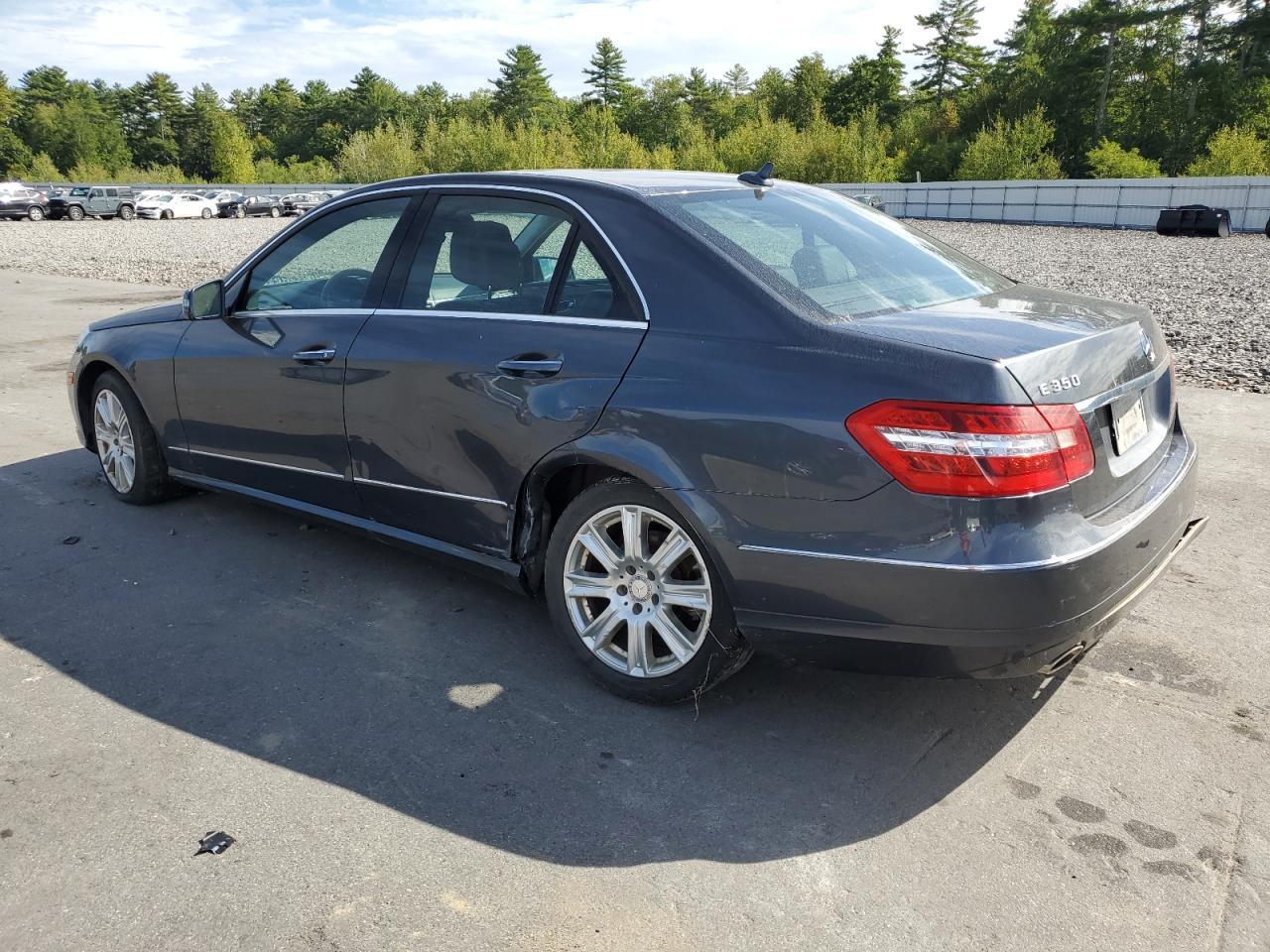 2013 MERCEDES-BENZ E-Class