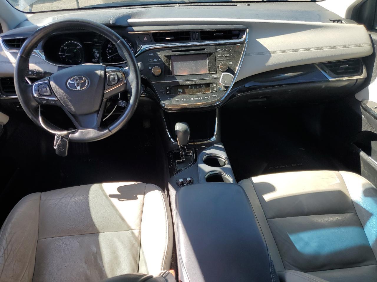 2014 TOYOTA Avalon