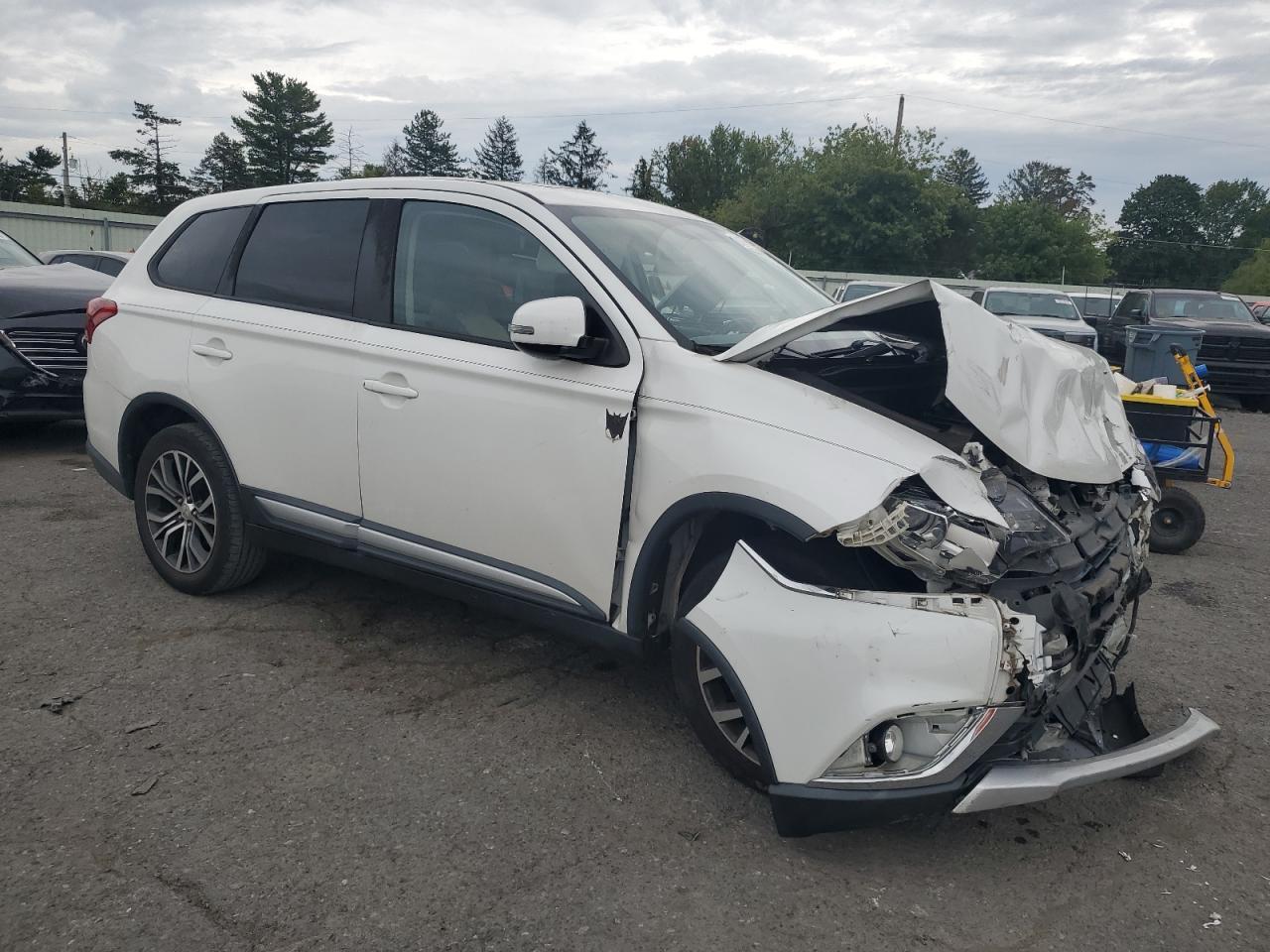 2018 MITSUBISHI outlander