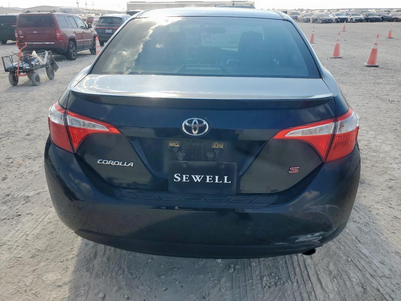 2015 TOYOTA COROLLA