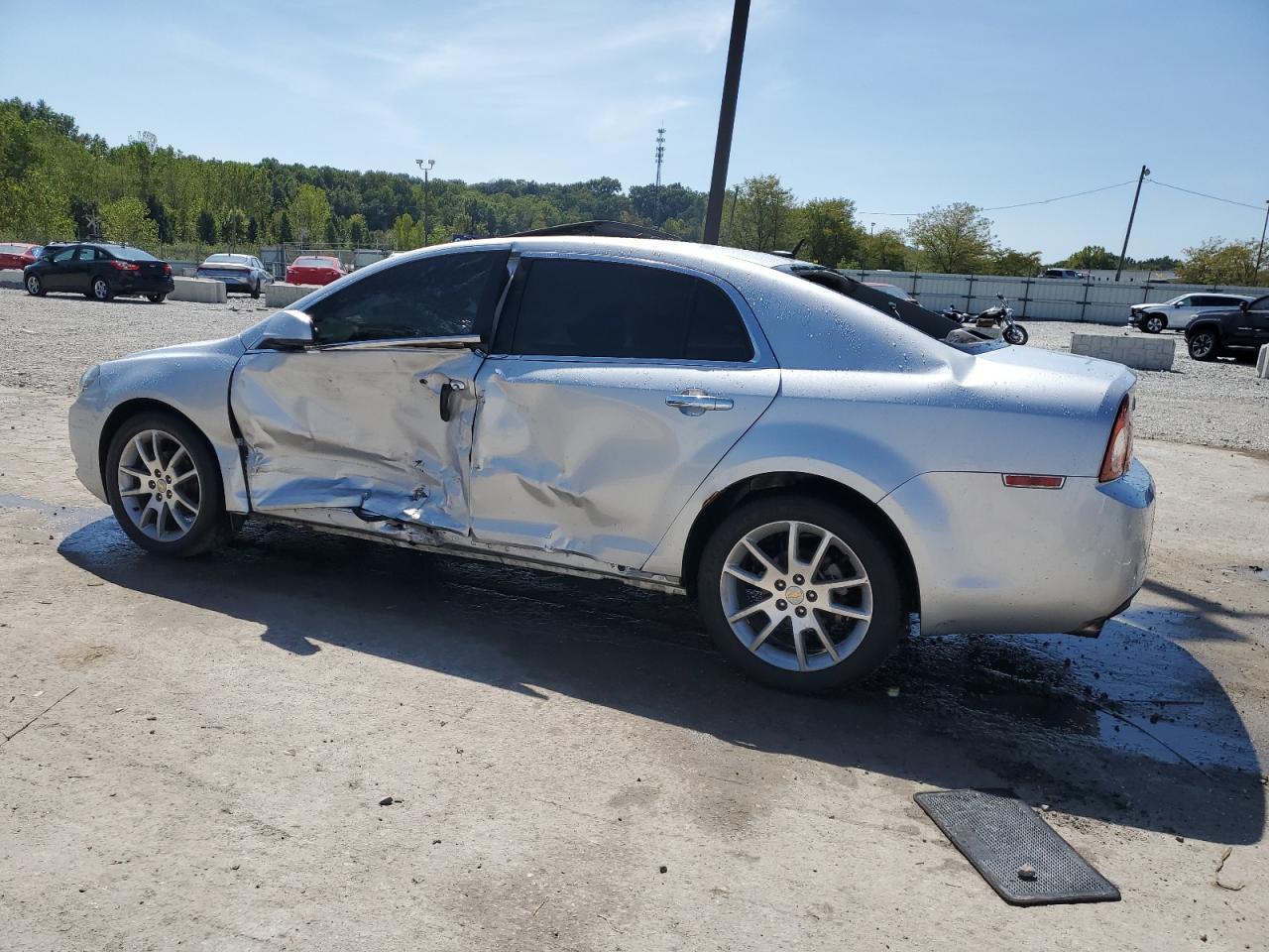 2011 CHEVROLET MALIBU