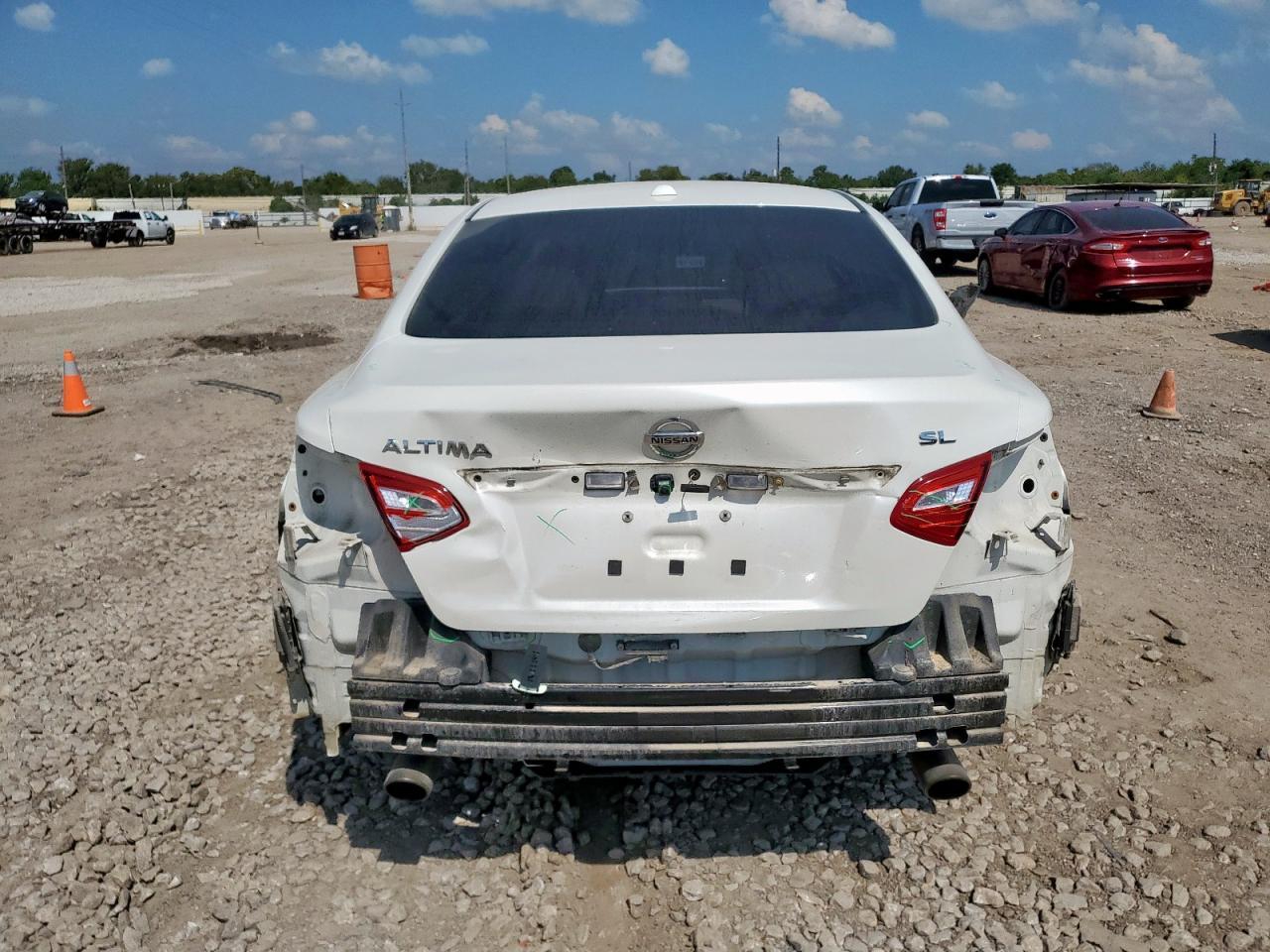 2016 NISSAN ALTIMA