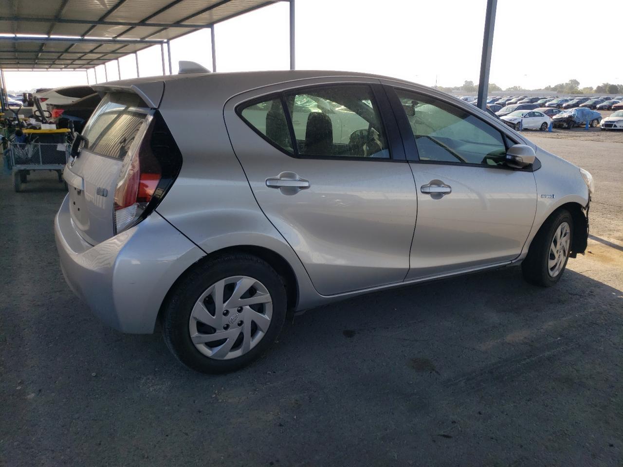 2015 TOYOTA Prius c