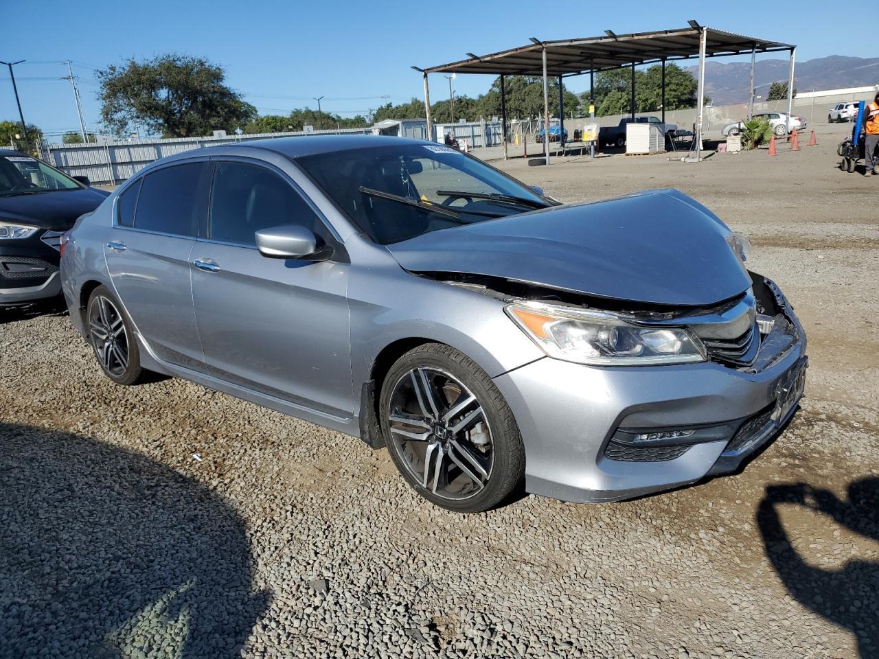 2017 HONDA ACCORD