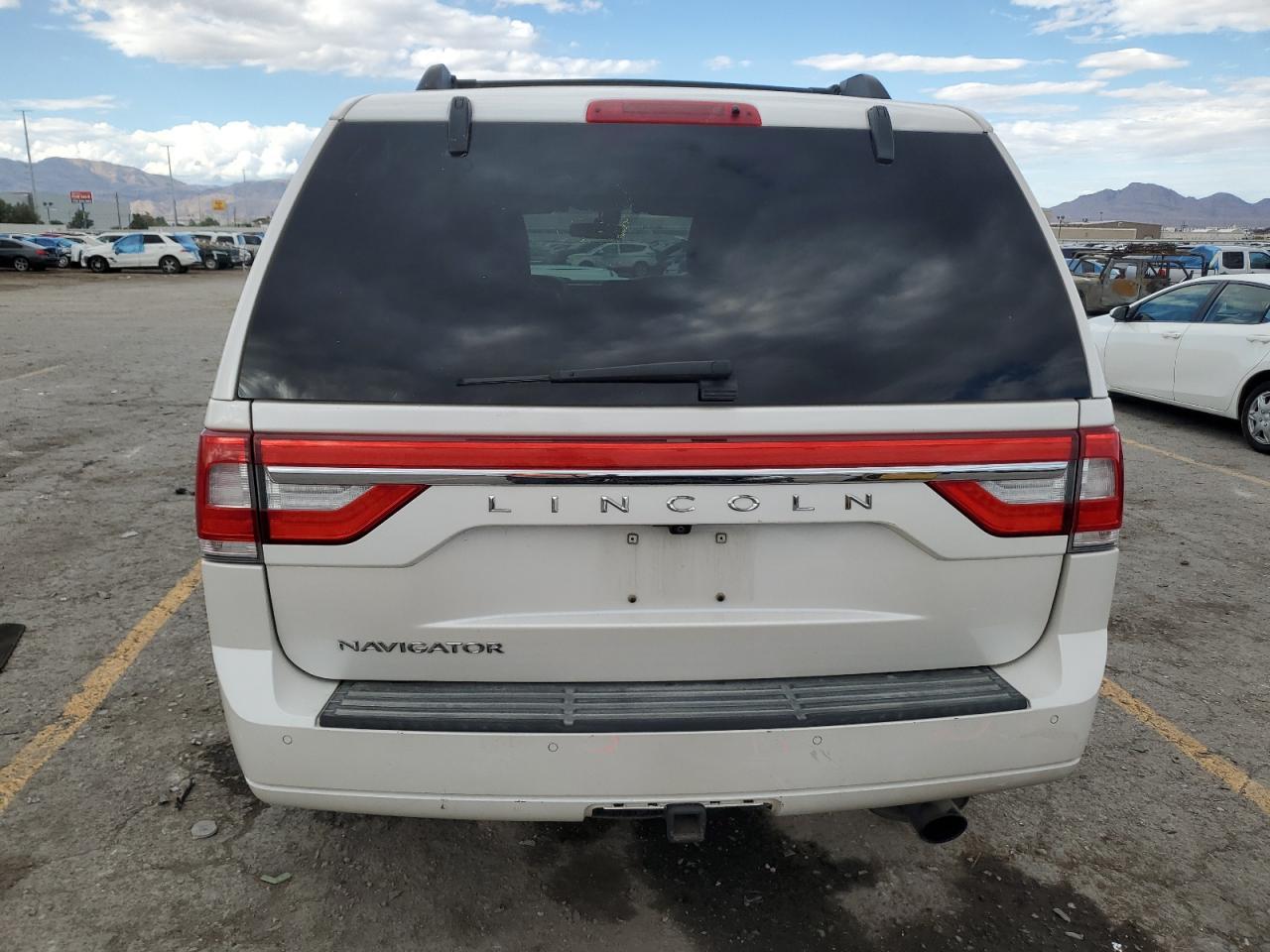 2017 LINCOLN Navigator