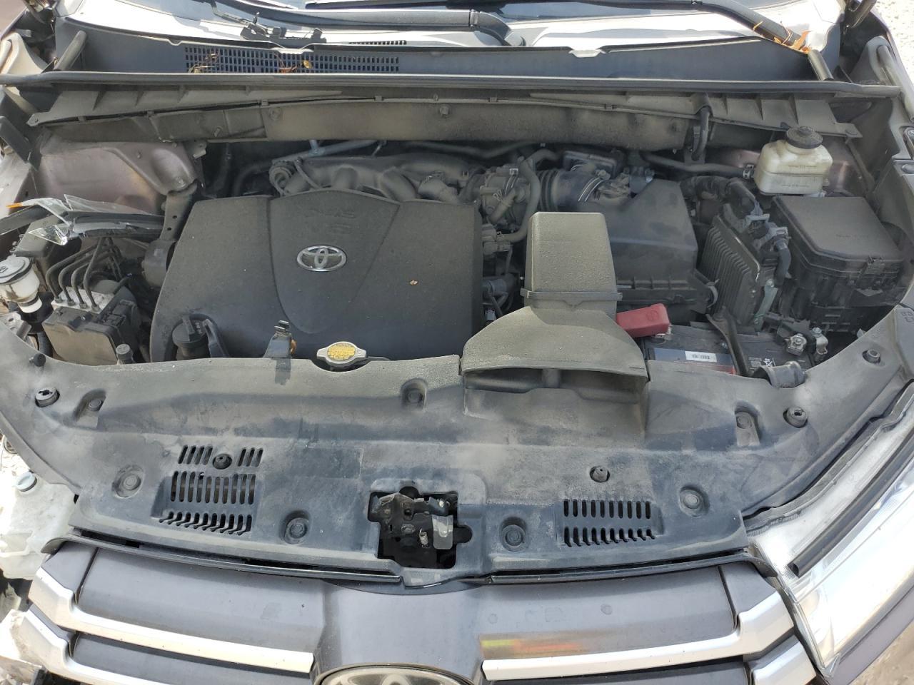 2017 TOYOTA HIGHLANDER