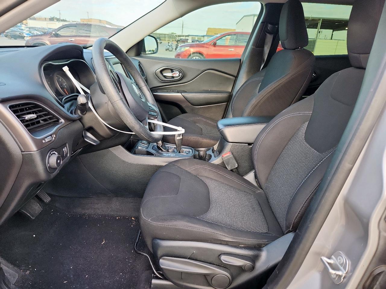 2019 JEEP CHEROKEE