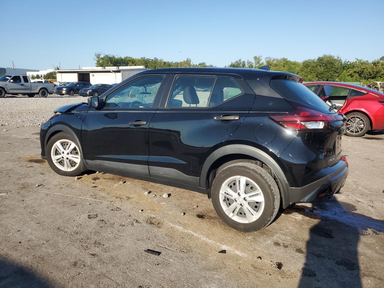 2023 NISSAN KICKS