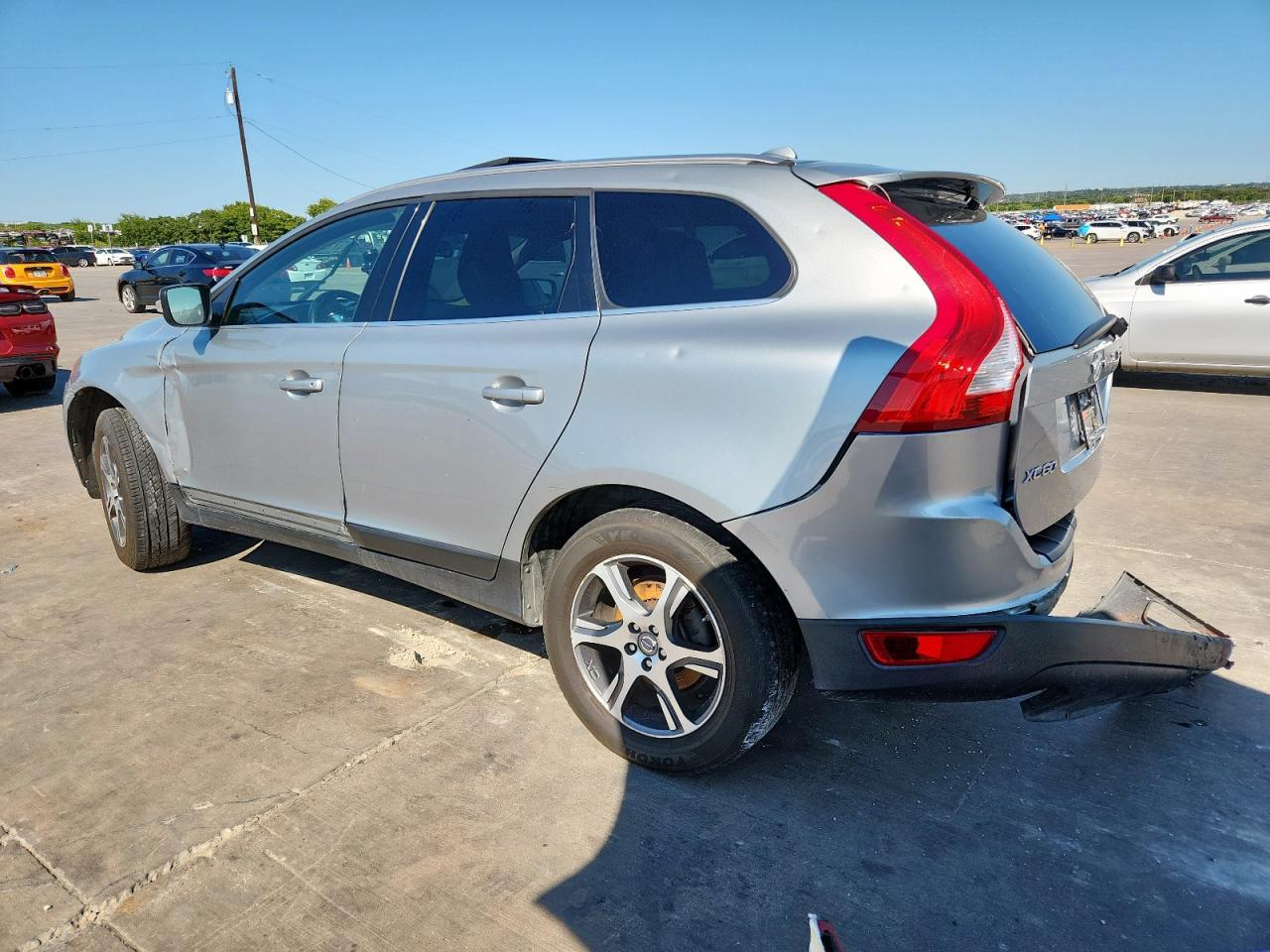 2011 VOLVO XC60