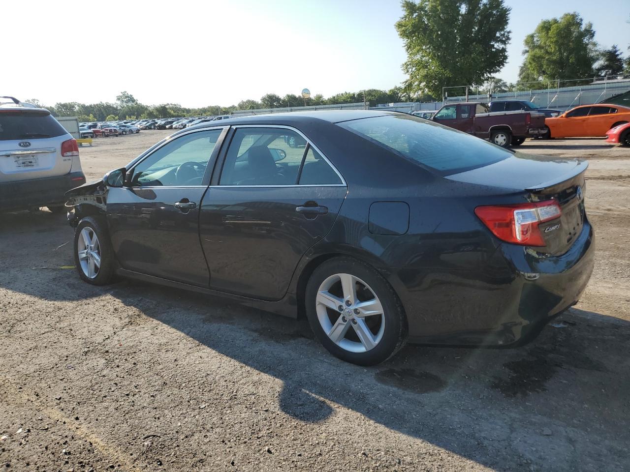 2013 TOYOTA CAMRY