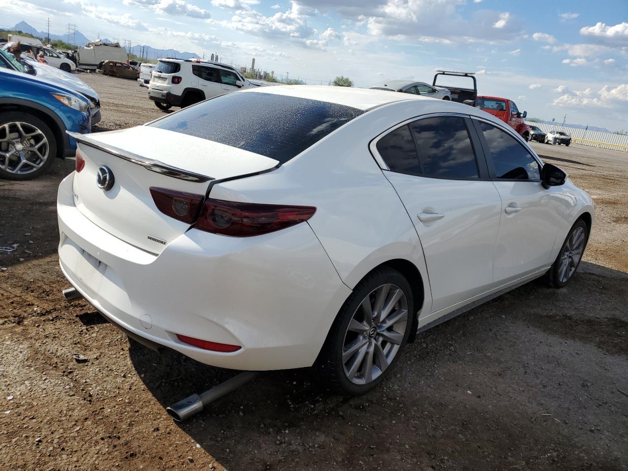 2021 MAZDA 3