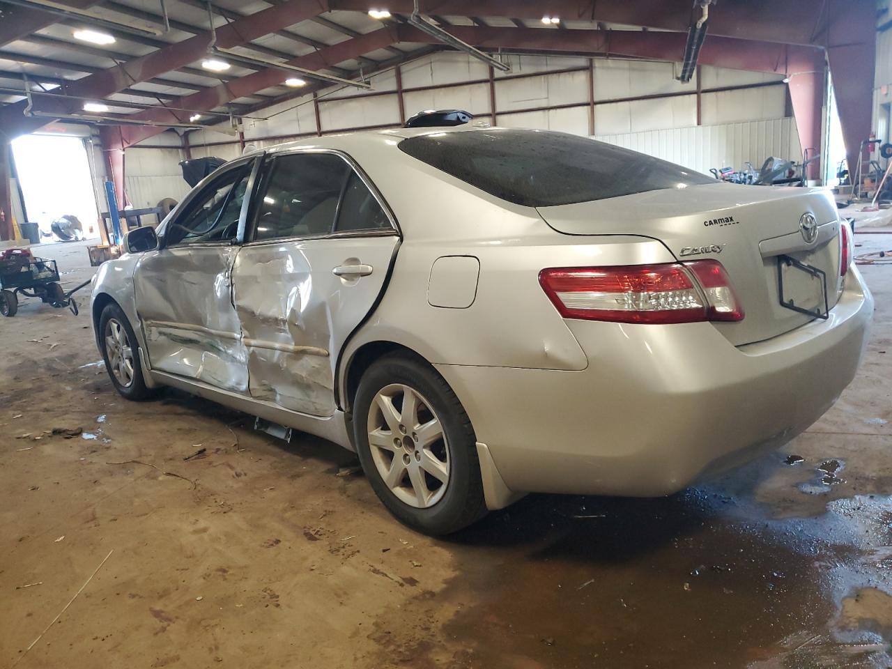 2010 TOYOTA CAMRY