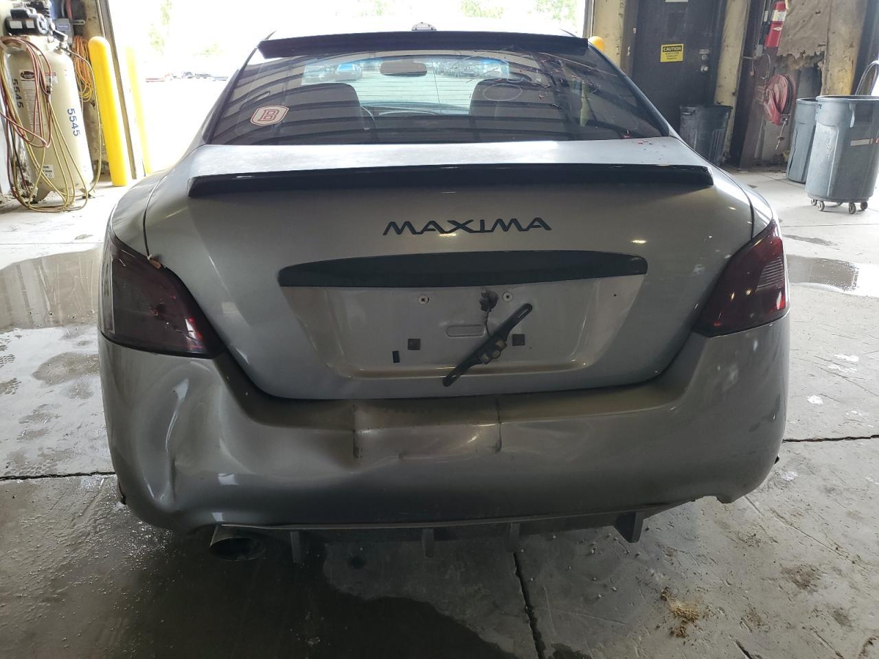 2009 NISSAN Maxima