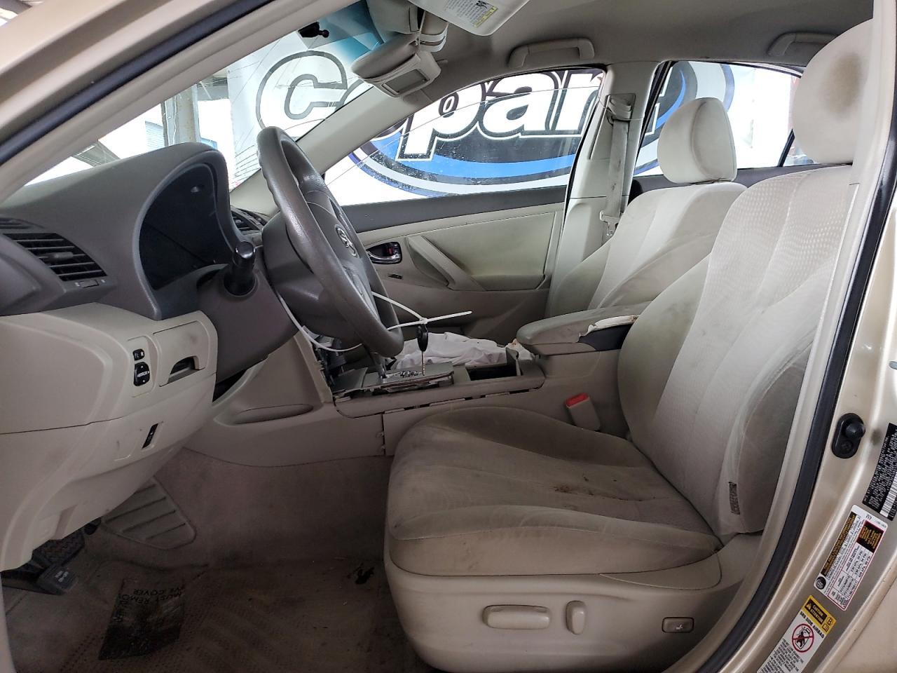 2011 TOYOTA CAMRY