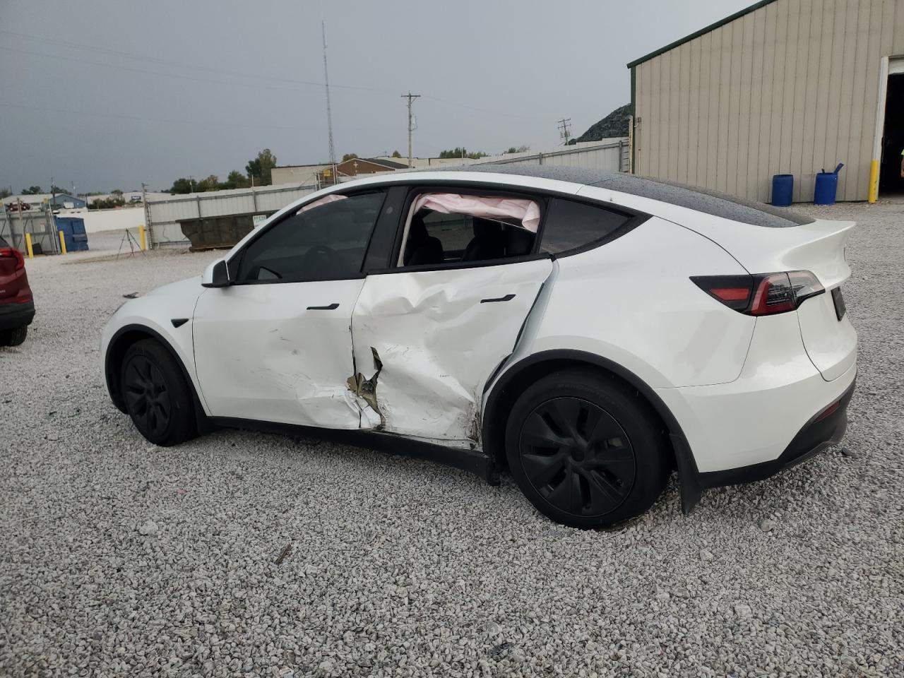 2024 TESLA MODEL Y
