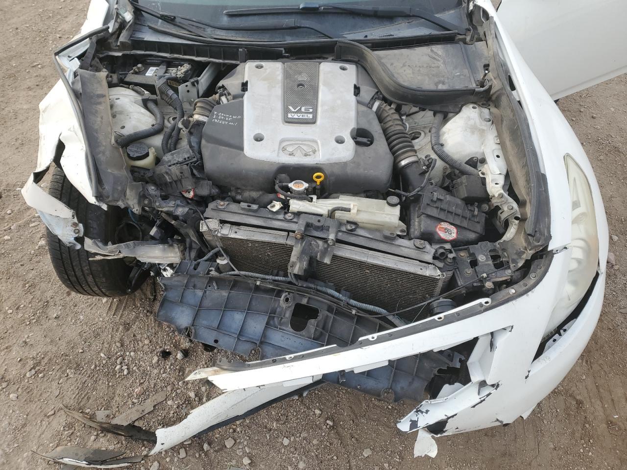2011 INFINITI G37