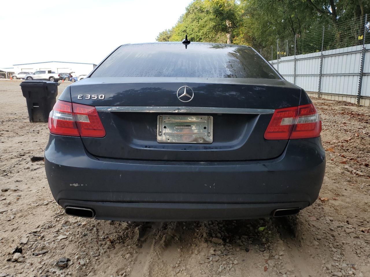 2011 MERCEDES-BENZ E-Class
