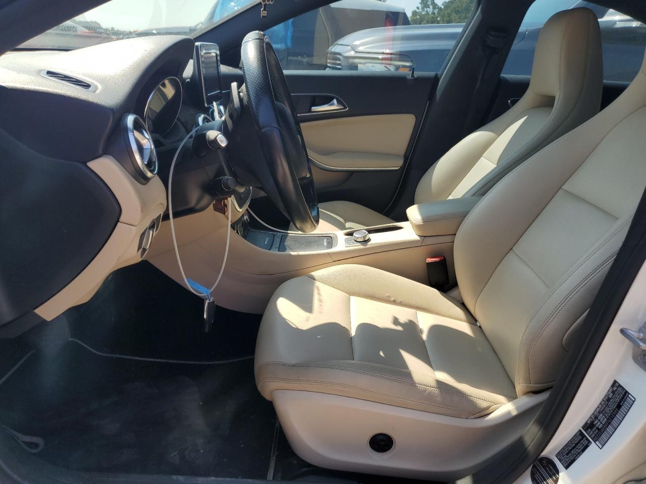 2015 MERCEDES-BENZ CLA-Class