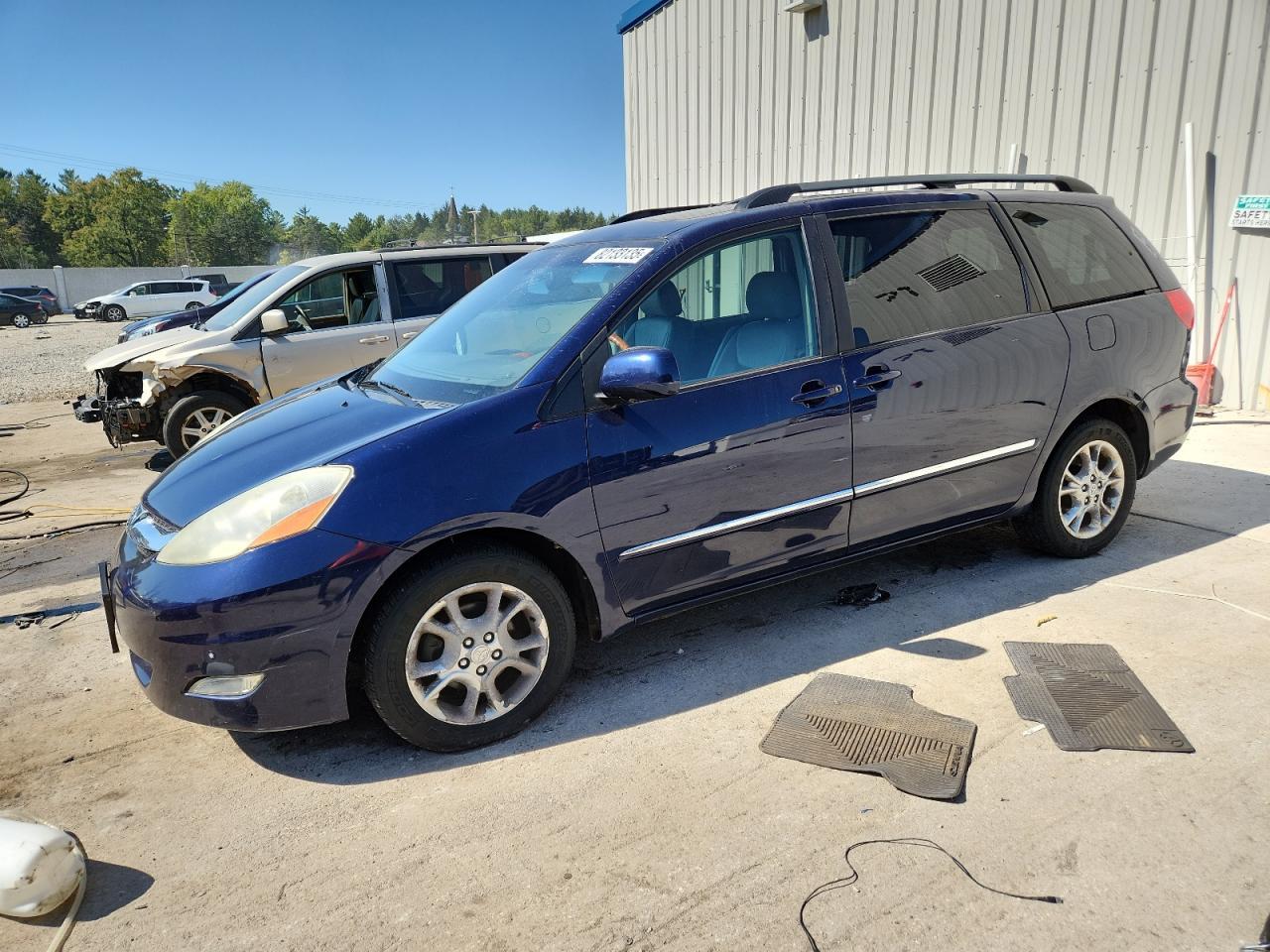2006 TOYOTA SIENNA
