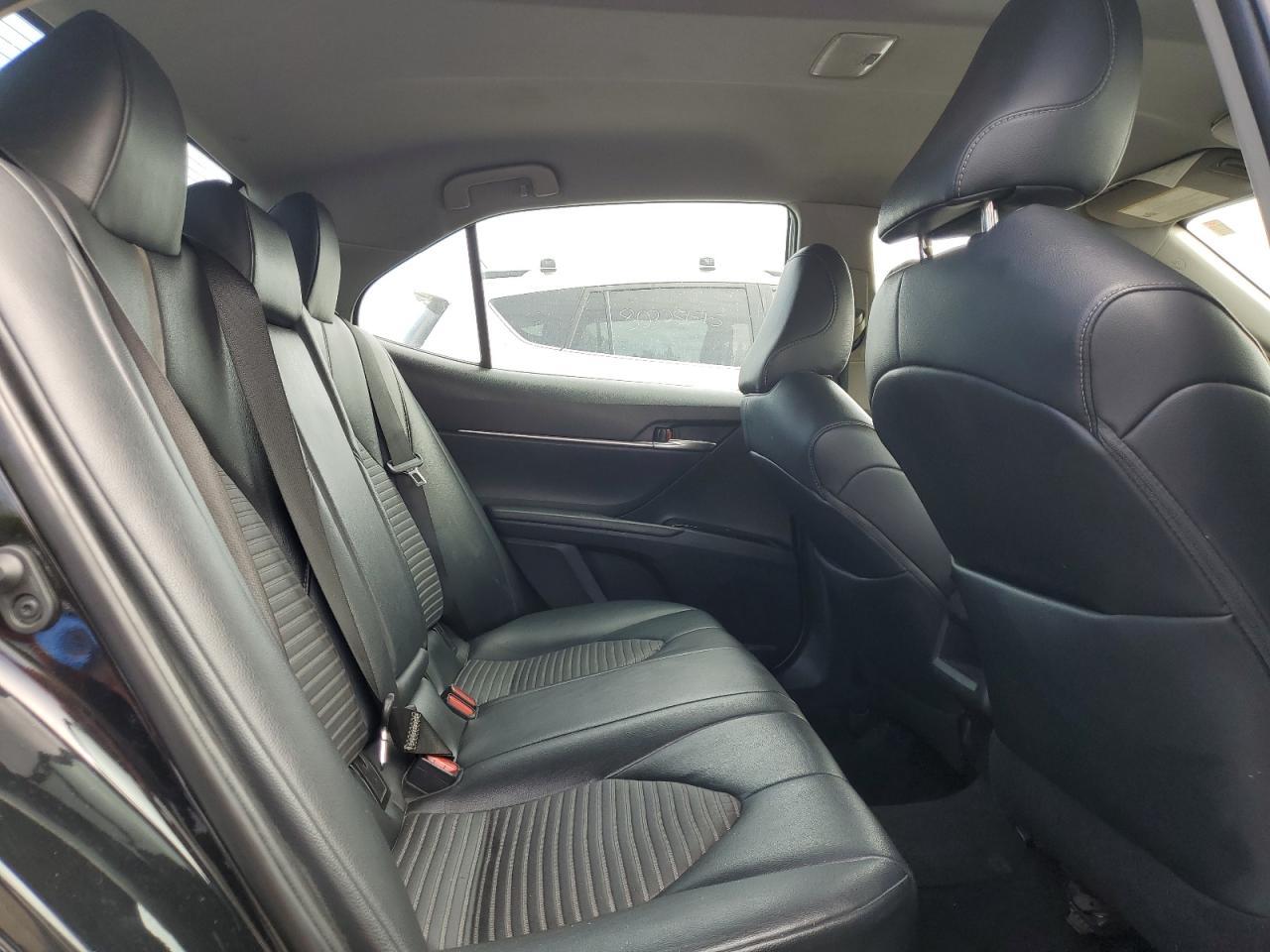 2019 TOYOTA CAMRY