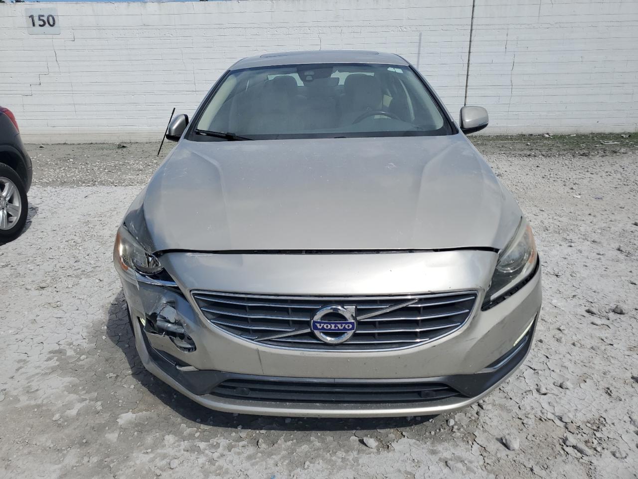 2018 VOLVO S60