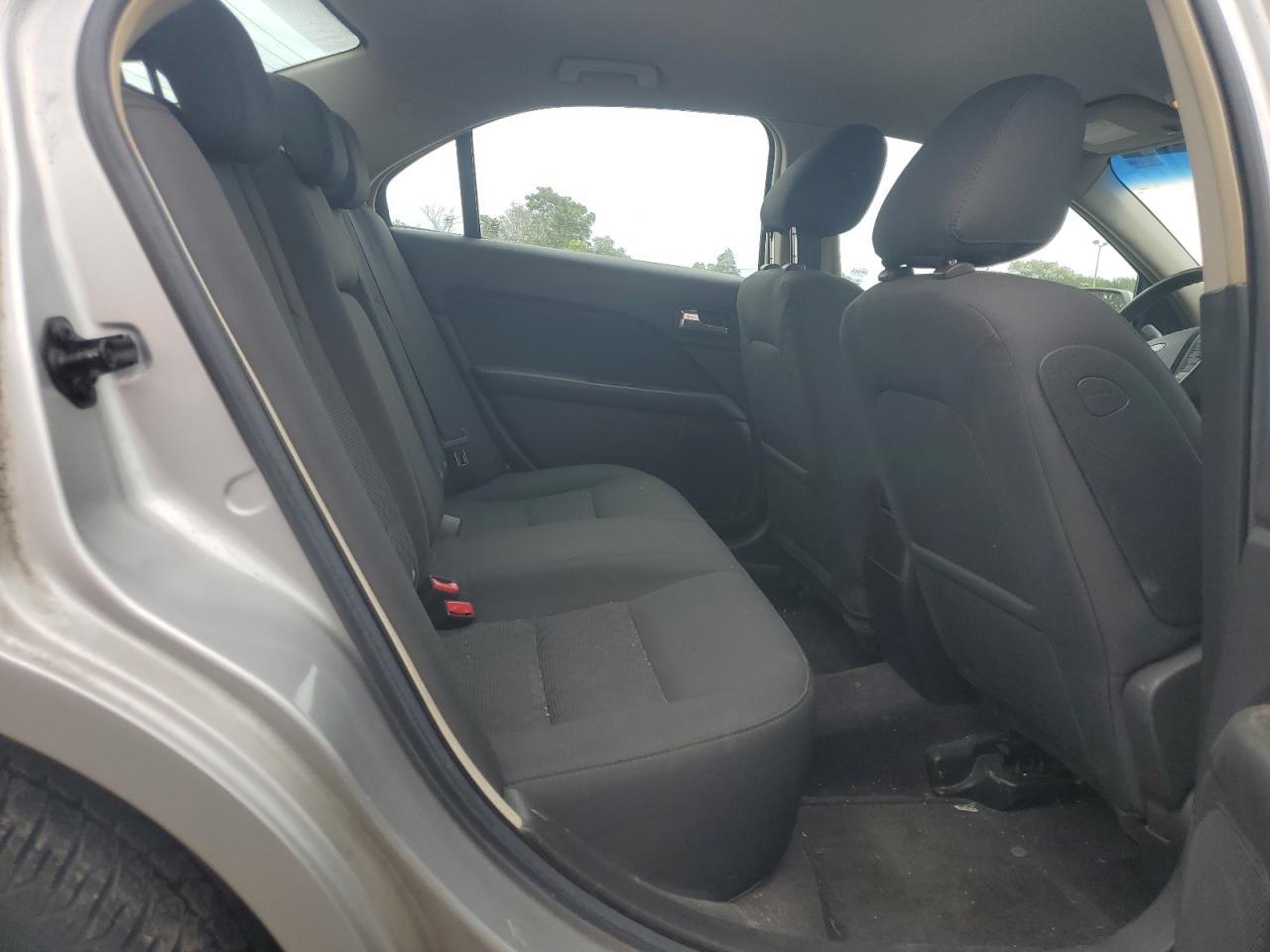2010 FORD FUSION