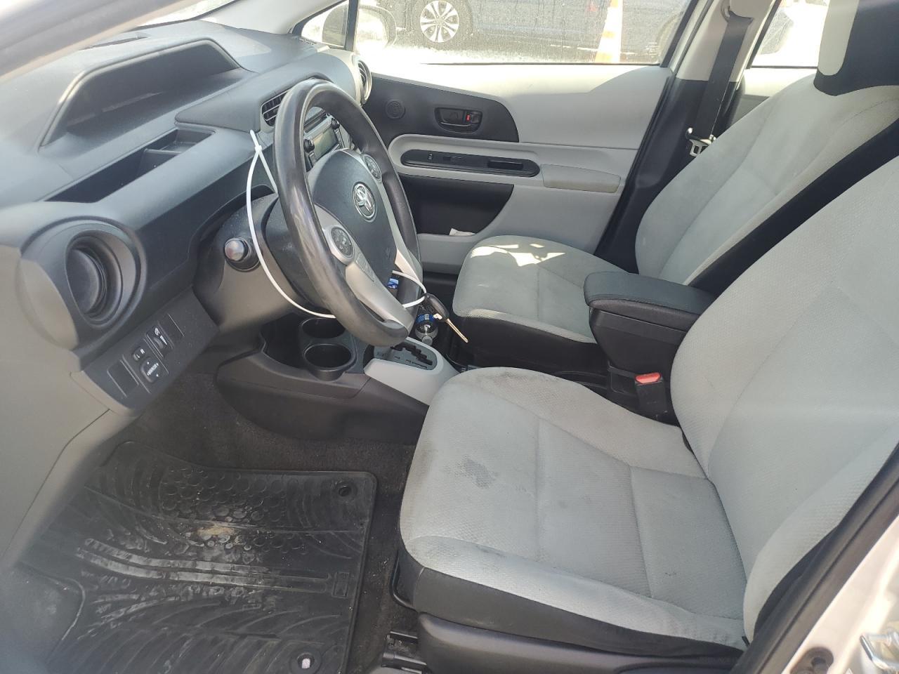2013 TOYOTA Prius c