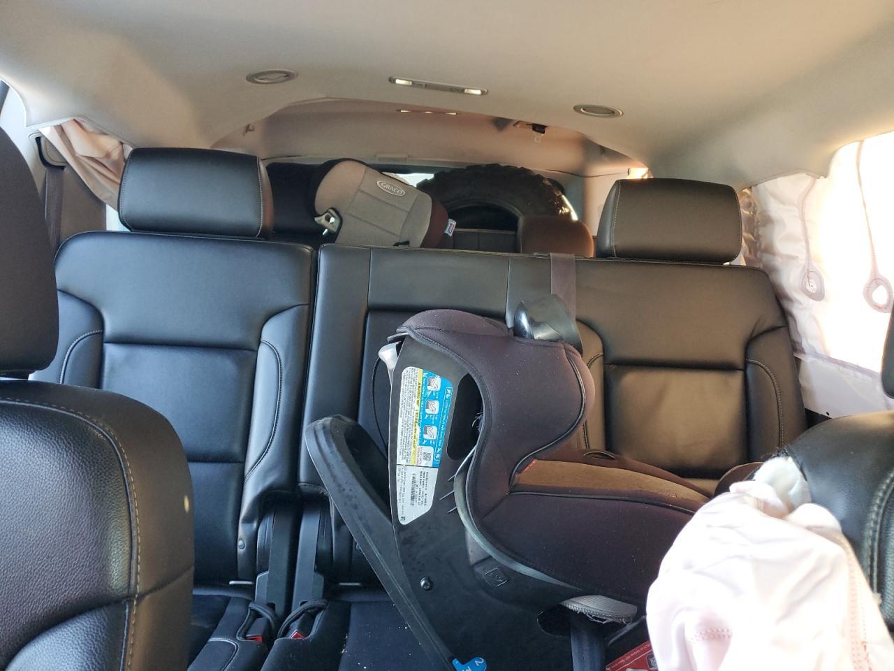 2015 CHEVROLET Suburban