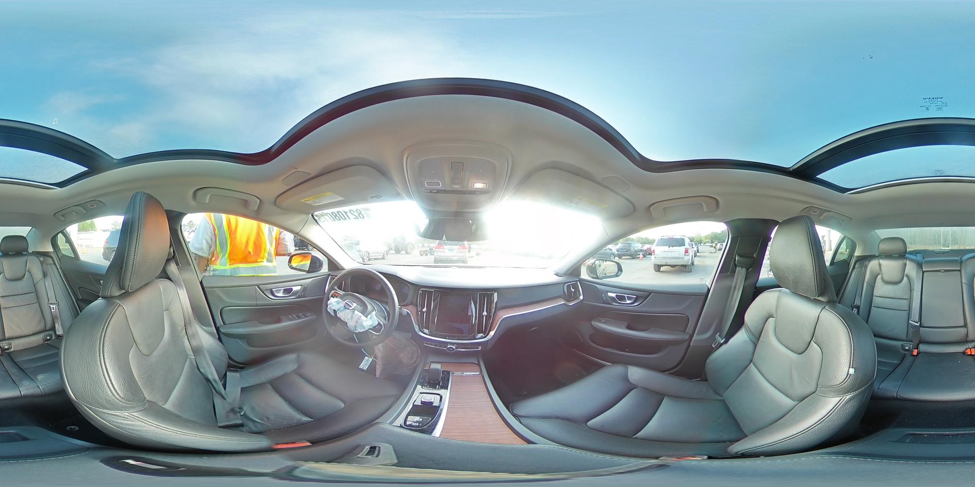 2024 VOLVO S60