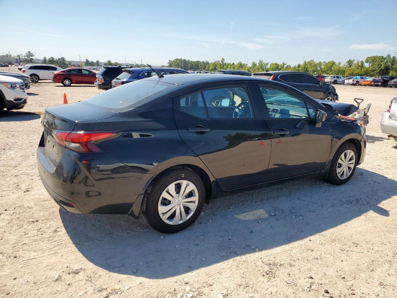 2025 NISSAN VERSA