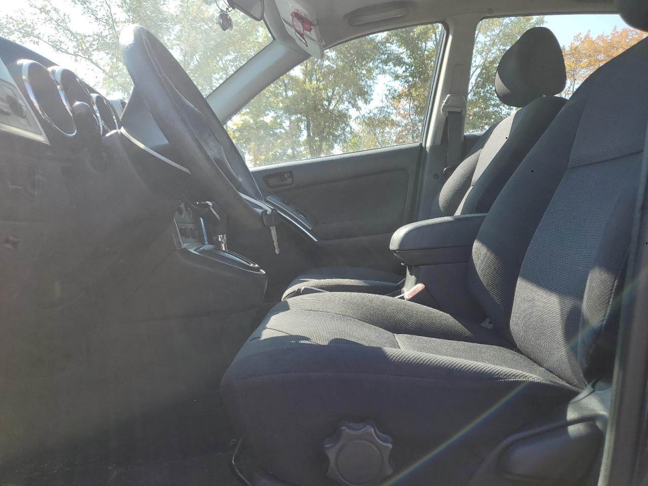 2004 PONTIAC VIBE