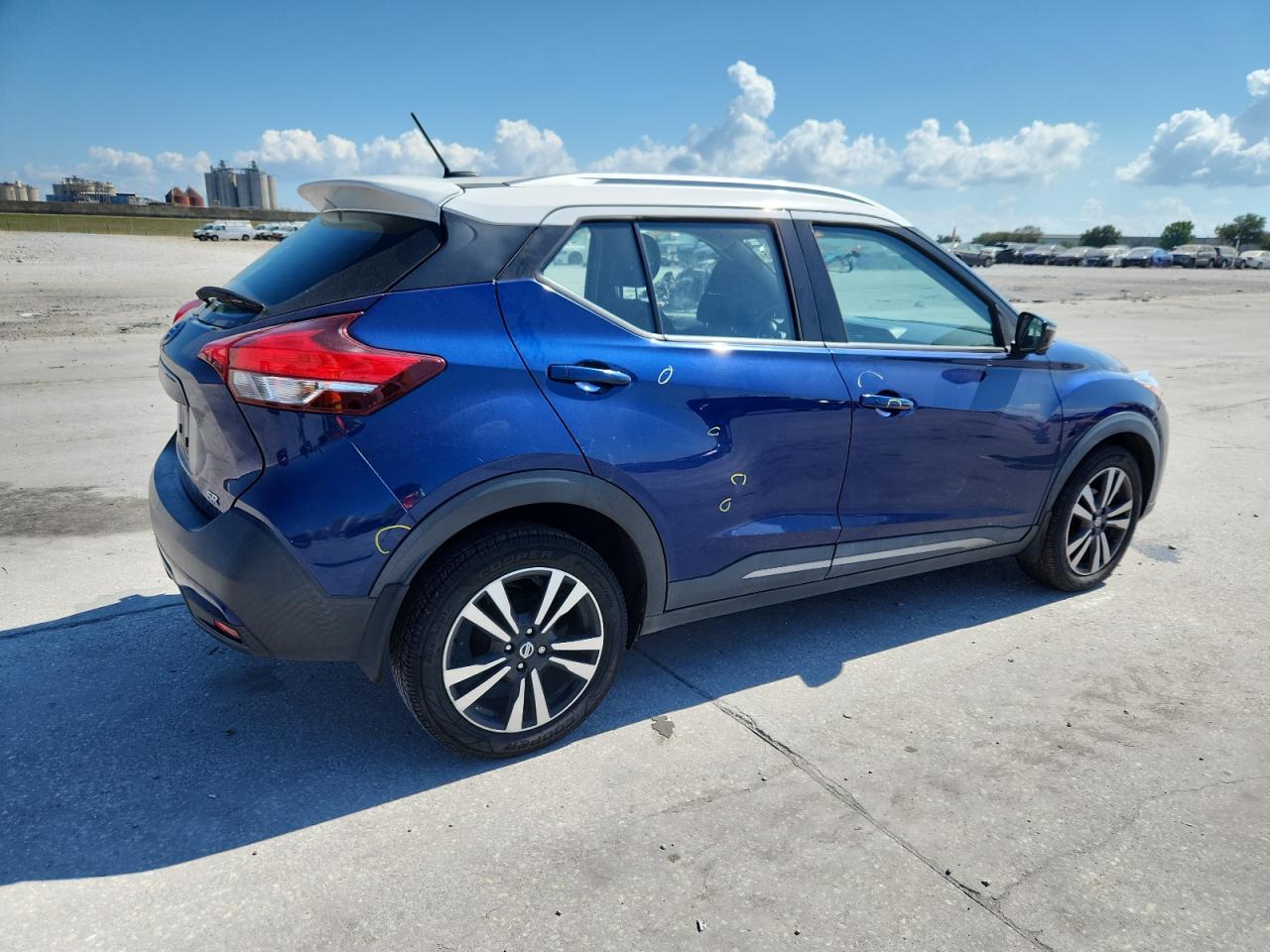 2019 NISSAN KICKS
