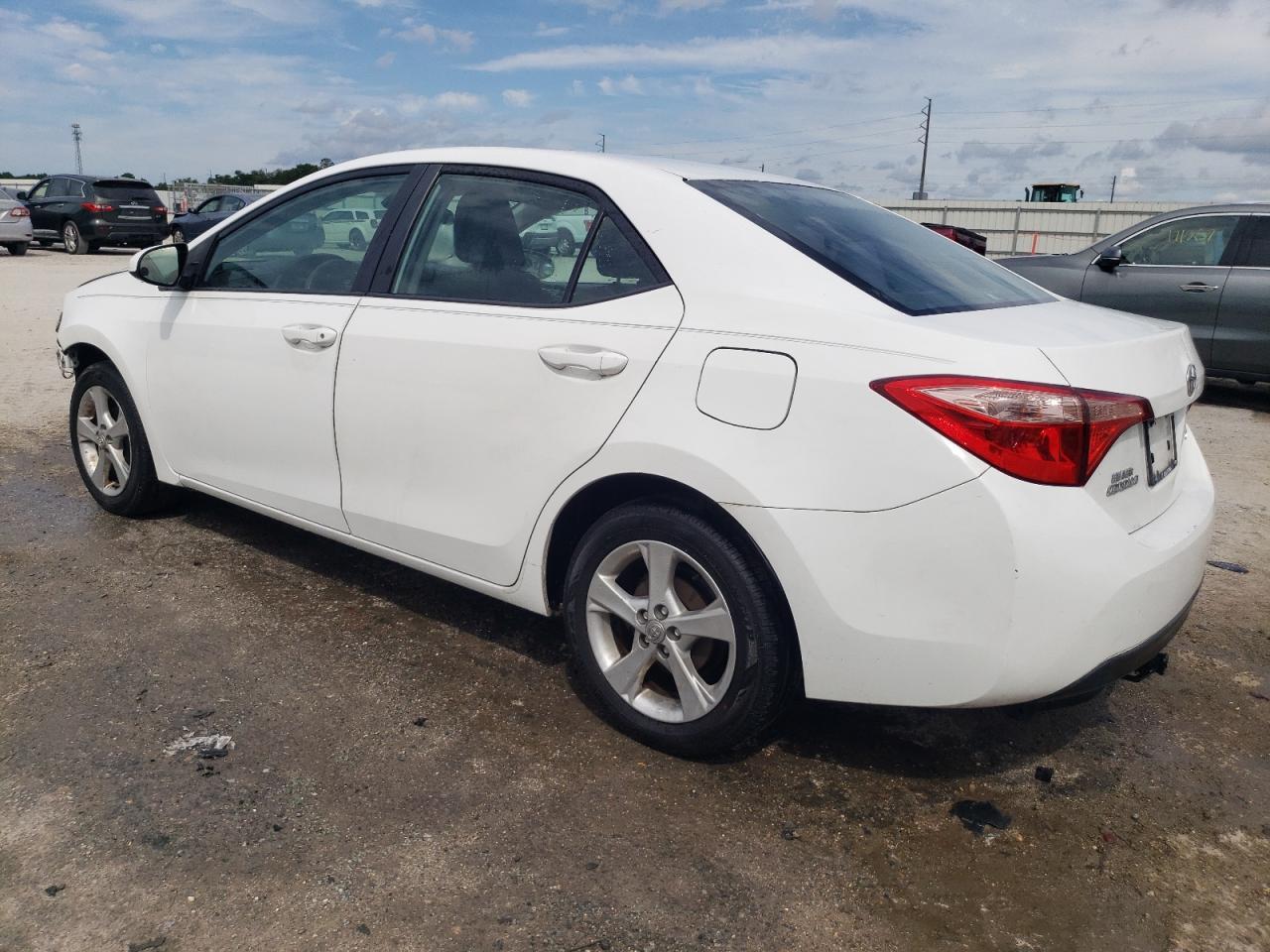 2018 TOYOTA COROLLA