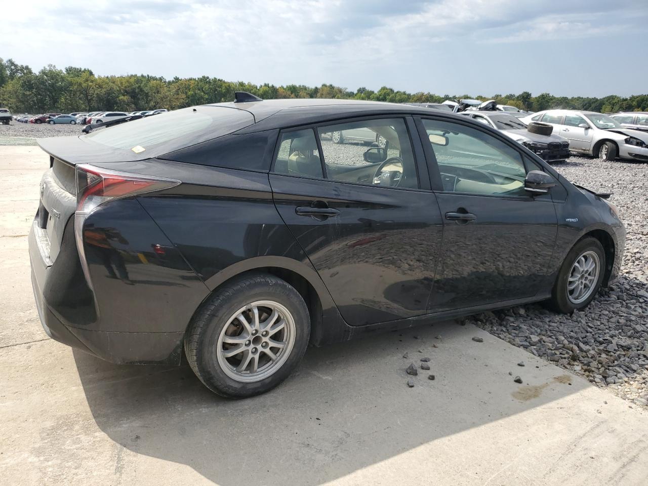 2016 TOYOTA PRIUS